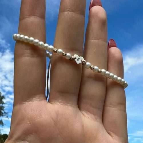Brățara perle crem 3 mm , inima și bilute