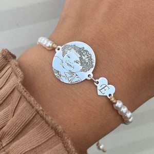 Brățară bănuț 20 mm cu fotografie, inimă 5 mm , baza perle Swarovski 4 mm albe